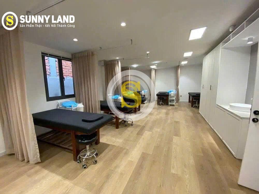 CHO THUÊ TOÀ NHÀ MẶT TIỀN SỐ 221-223-225 LÝ TỰ TRỌNG, PHƯỜNG BẾN THÀNH, QUẬN 1 CHO THUÊ TOÀ NHÀ MẶT TIỀN SỐ 221-223-225 LÝ TỰ TRỌNG, PHƯỜNG BẾN THÀNH, QUẬN 1